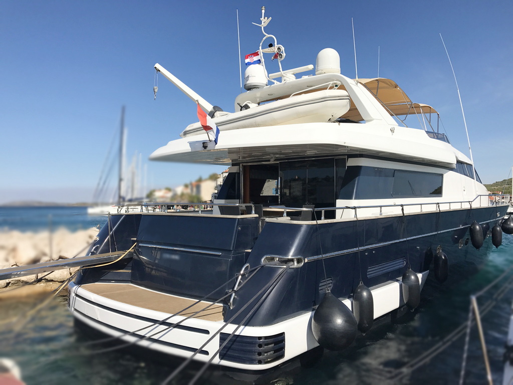 Drettmann Yachts - Sanlorenzo 82