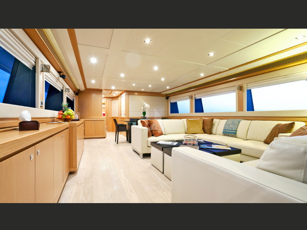 Drettmann Yachts - Ferretti Custom Line 26 Navetta