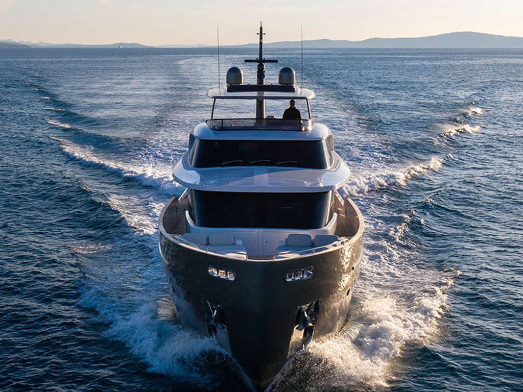 Drettmann Yachts - Azimut Magellano 25 M