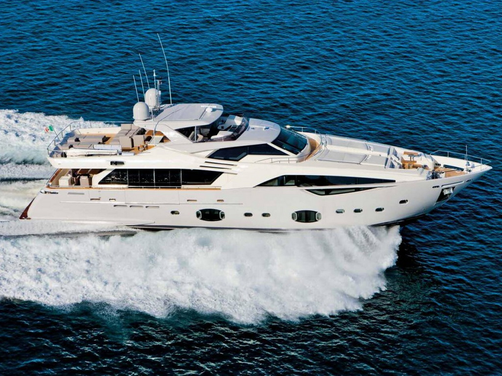 Drettmann Yachts - Ferretti Custom Line 100