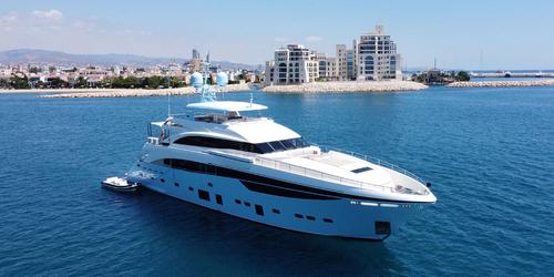 Charter Yacht LE VERSEAU - Drettmann Yachts