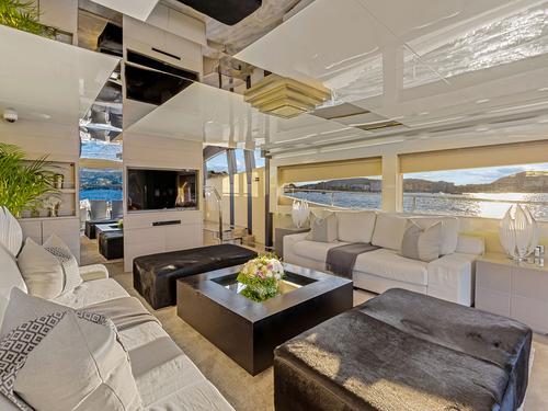 Charteryacht FINALLY - Drettmann Yachts