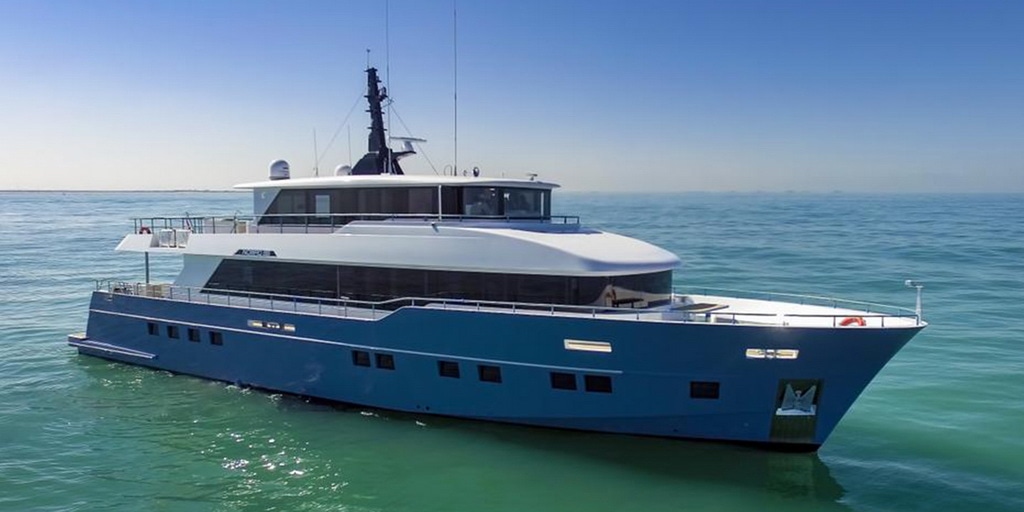 Drettmann Yachts - Nomad 95 SUV